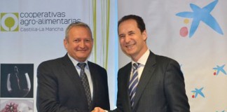 Cooperativas Agro-alimentarias y CaixaBank, apoyo al sector cooperativo y a productores