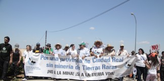 4.000 personas se manifiestan contra las ‘tierras raras’ en Torrenueva
