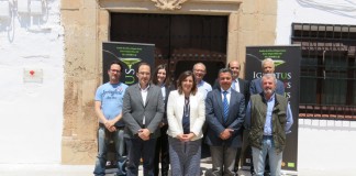 La consejera de Economía visita las instalaciones de Óleo Jabalón