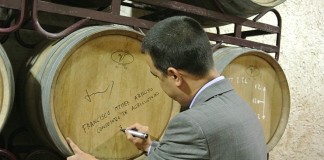 El Gobierno regional prepara un plan para impulsar el consumo de vino