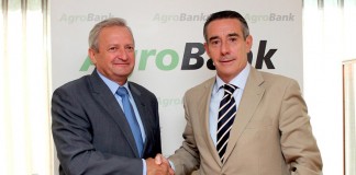 CaixaBank y la OIVE, unidas para impulsar competitividad del sector vitivinícola