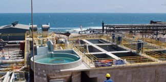 De la Cruz exige al Gobierno que impulse la desalación en España desaladora