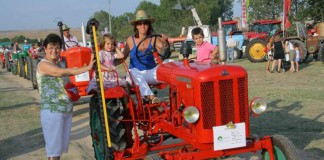 Los tractores clásicos, protagonistas en la XLIV Feria Internacional del Ajo