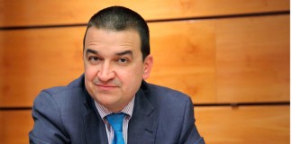 «Una vendimia, paradójicamente, normal”. Francisco Martínez Arroyo. Consejero de Agricultura, Medio Ambiente y Desarrollo Rural de CLM