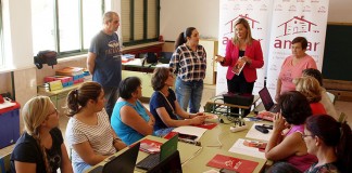Lola Merino inaugura un curso de Internet y Redes Sociales
