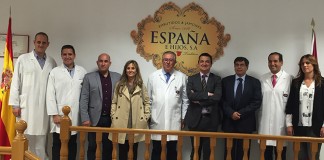 El consejero de Agricultura visita ‘Embutidos España’ en Escalonilla (Toledo)