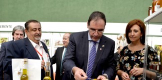 Prieto reivindica Feraga como punto de encuentro de sectores estratégicos