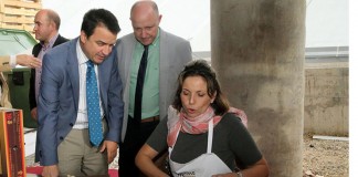 Martínez Arroyo destaca papel fundamental de mujer en industria agroalimentaria artesanal