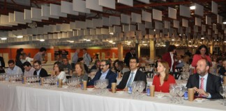 400 profesionales de gestión sanitaria se inician en cata de vino