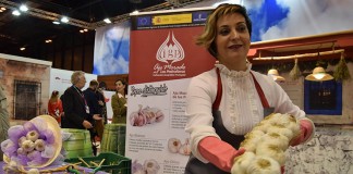 Ristras de Ajo Morado de Las Pedroñeras, reclamo turístico en FITUR