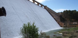 El Ministerio de Agricultura invierte 18 millones en el proyecto de conexión hidráulica de las redes de riego del embalse de Peñarroya (Ciudad Real) Peñarroya