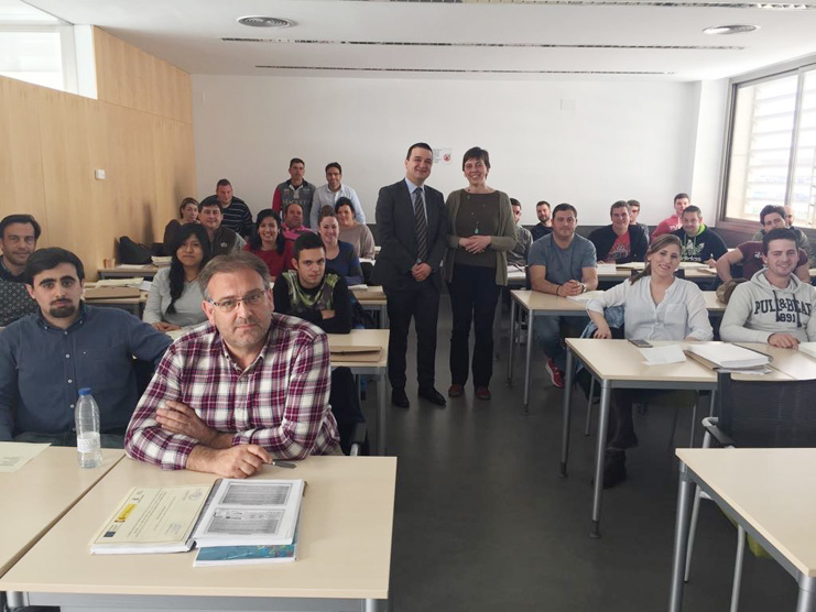 Jóvenes interesados en ser agricultores y ganaderos participan cursos Jóvenes interesados en ser agricultores y ganaderos participan cursos