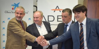 ADEVI firma un convenio con Agrobank para gestión de la PAC