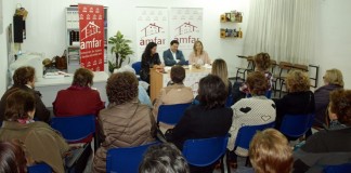 Merino reclama más participación mujeres en toma decisiones para igualdad real