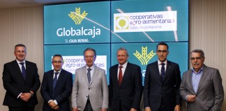 Globalcaja y Cooperativas Agro-Alimentarias estudian su alianza estratégica para futuro sector