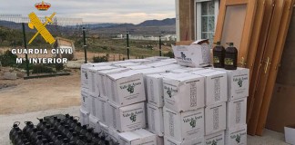 Guardia Civil desarticula grupo criminal que robaba almendras, herramientas y aceite