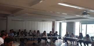 El Ministerio de Agricultura analiza líneas de ayuda para promover relevo generacional