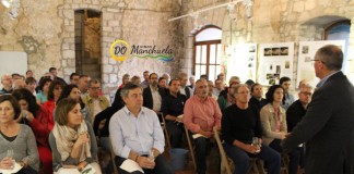 DO Manchuela colabora con ADIDE con cata en castillo Alcalá del Júcar