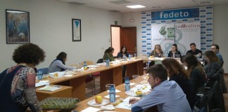 Centroliva forma catadores de aceite oliva, con la D.O Montes Toledo