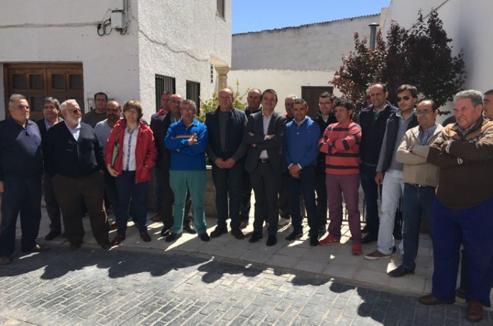 con agricultores zepa tembleque