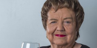 La enóloga María Isabel Mijares ofrecerá cata para ciegos en FENAVIN