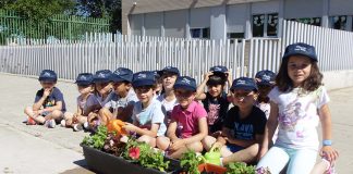 Escolares de Orgaz (Toledo), jardineros por un día