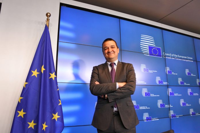 p1bieeu8nh1sl7geqave15il18k14