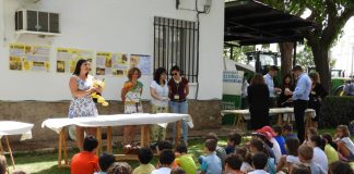 Los escolares aprenden a valorar productos de la tierra en FERCAM
