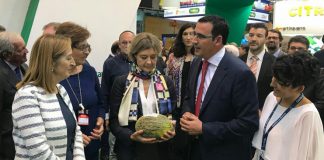 FERIMEL recibe a la Ministra Tejerina en stand de Fruit Attraction