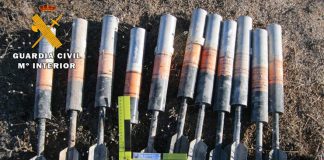 La Guardia Civil destruye 18 cohetes antigranizo en Bolaños de Calatrava (Ciudad Real)