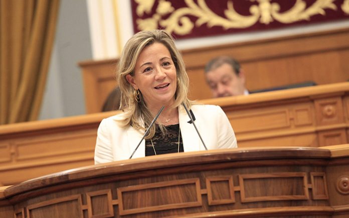 Lola Merino en el Pleno de las Cortes, 211217