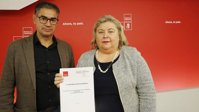 clara aguilera y manuel lopez psoe