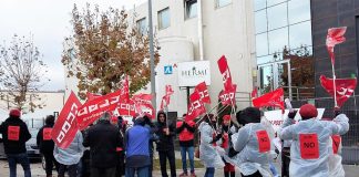 Trabajadores de Hermi Torrijos se manifiestas contra cierre de empresa