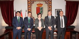 Caja Rural Castilla-La Mancha visita el Ayuntamiento de Camarena