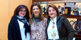El Progreso entrega premios a mejores escaparates navideños con aceituna y aceite