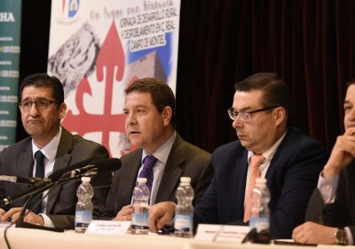 Presidente Castilla-La Mancha se compromete con desarrollo rural y mujeres rurales