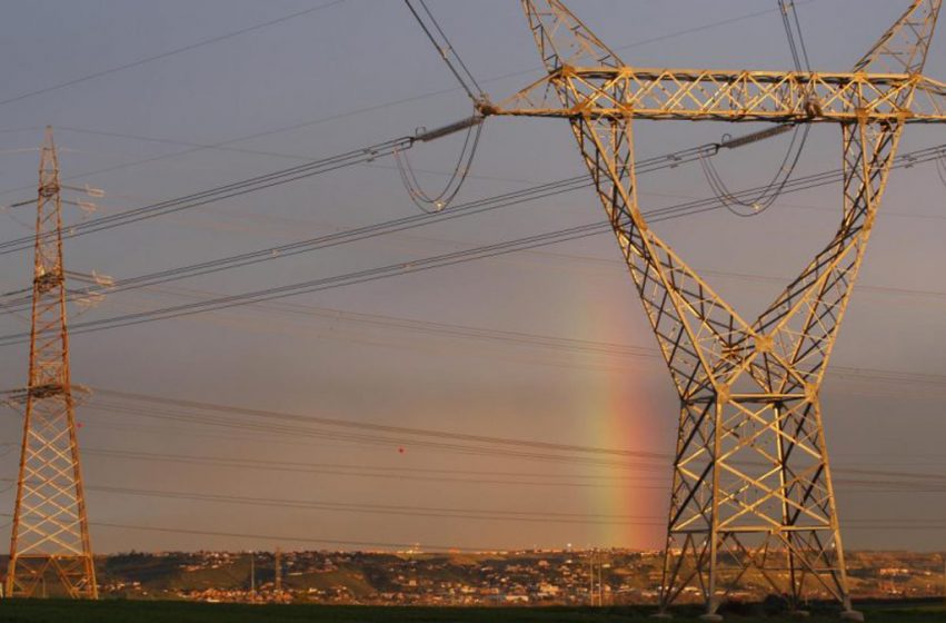 postes eléctricos
