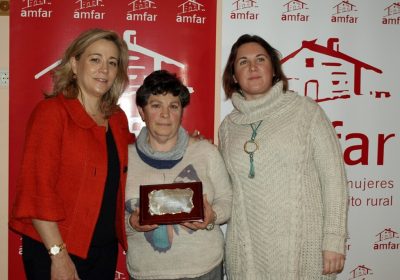 AMFAR La Solana entrega premio «Mujer Trabajadora» a María José Díaz-Cano