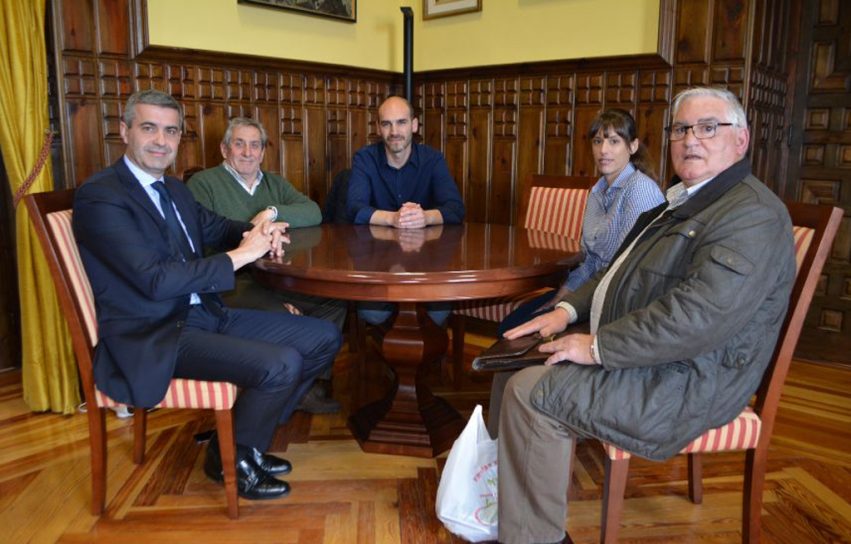 Reunión Las Ventas de Retamosa 12042018