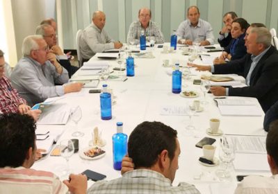 Cooperativas Agro-alimentarias distingue a El Campo y Mundo Agrario