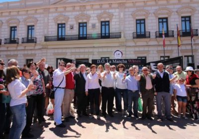 La Mancha brindará para ensalzar el Día Movimiento Vino DO