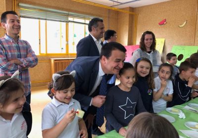Frutas y verduras para fomentar hábitos saludables en 100.000 escolares