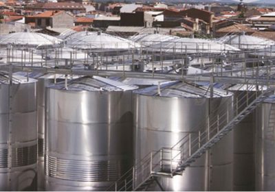 Se inicia una vendimia con las existencias de vino más bajas desde 2012