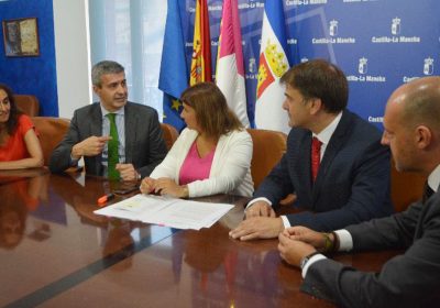 Junta y Diputación aúnan esfuerzos contra brecha digital en comarca Talavera