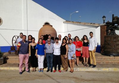 Jóvenes de Nuevas Generaciones se interesan por sector vitivinícola y enoturismo