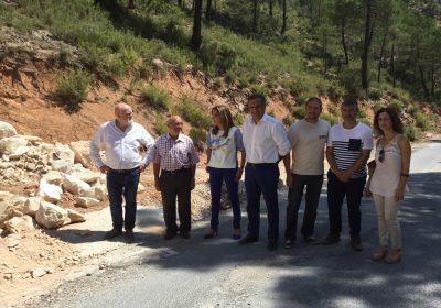 Acondicionan la carretera de La Vegallera, entre Molinicos y Riópar