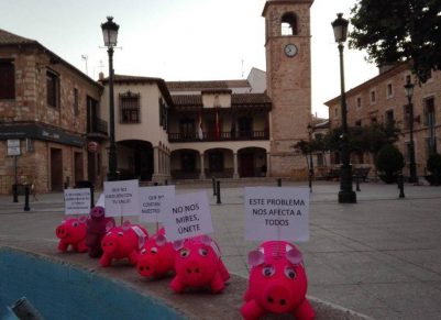 1.990 lechones se manifiestan en Mota del Cuervo contra las macrogranjas
