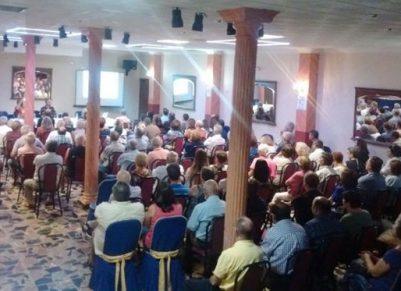 Unos 100 vecinos de Campillo de Altobuey (Cuenca) firman contra macrogranja