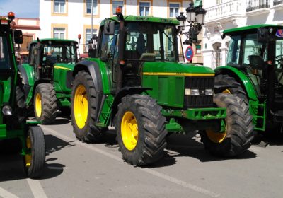 ¿Por qué se venden muchos menos tractores nuevos ahora que hace 10 años?