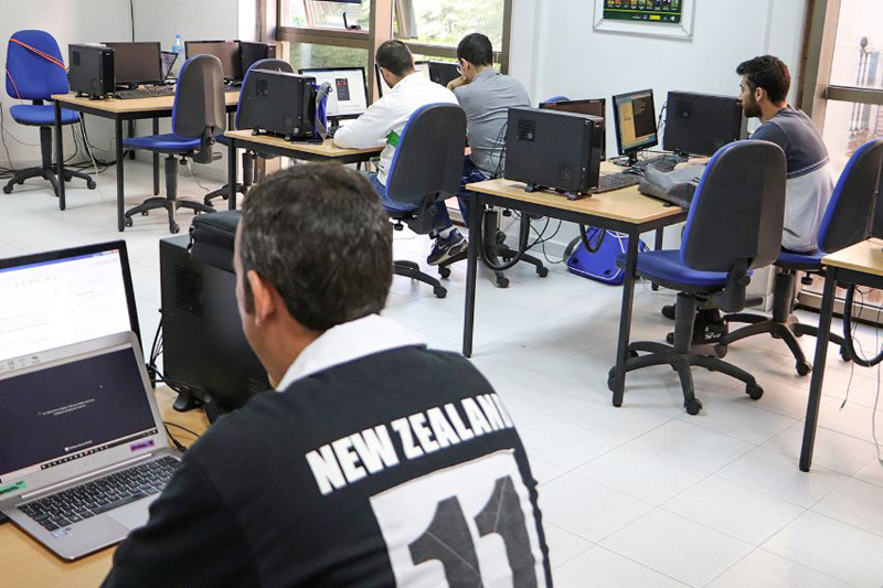 Alumnos, durante la sesión de uno de los cursos